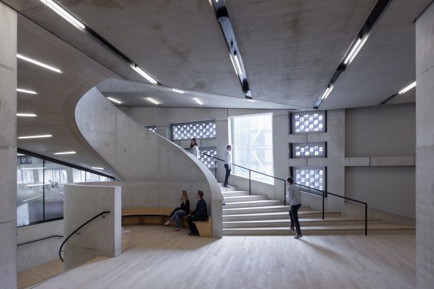 Tate Extension by Herzog & de Meuron. Photo by Iwan Baan