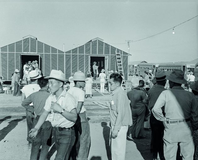 Japanese-American detainees at the Poston War Relocation Center, Arizona. Photo: Alpha Stock / Alamy.
