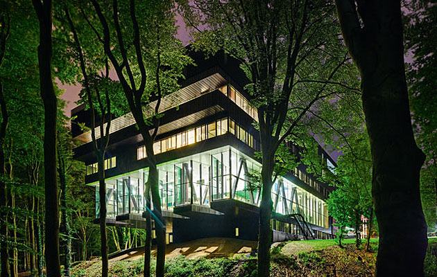 Centre Groot Klimmendaal by Koen van Velsen - ICON Magazine