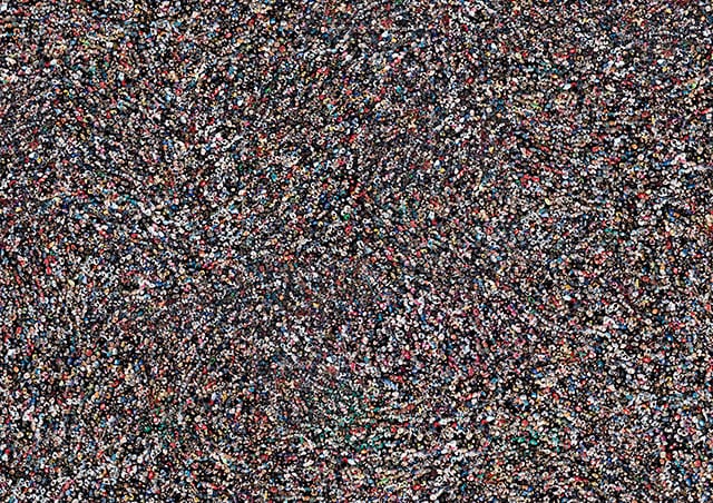 crowd digitally manipulated photograph by Cássio Vasconcellos