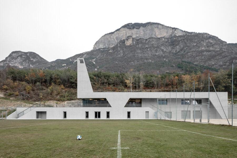 Fieldhouse MoDus Architects South Tyrol exterior architecture