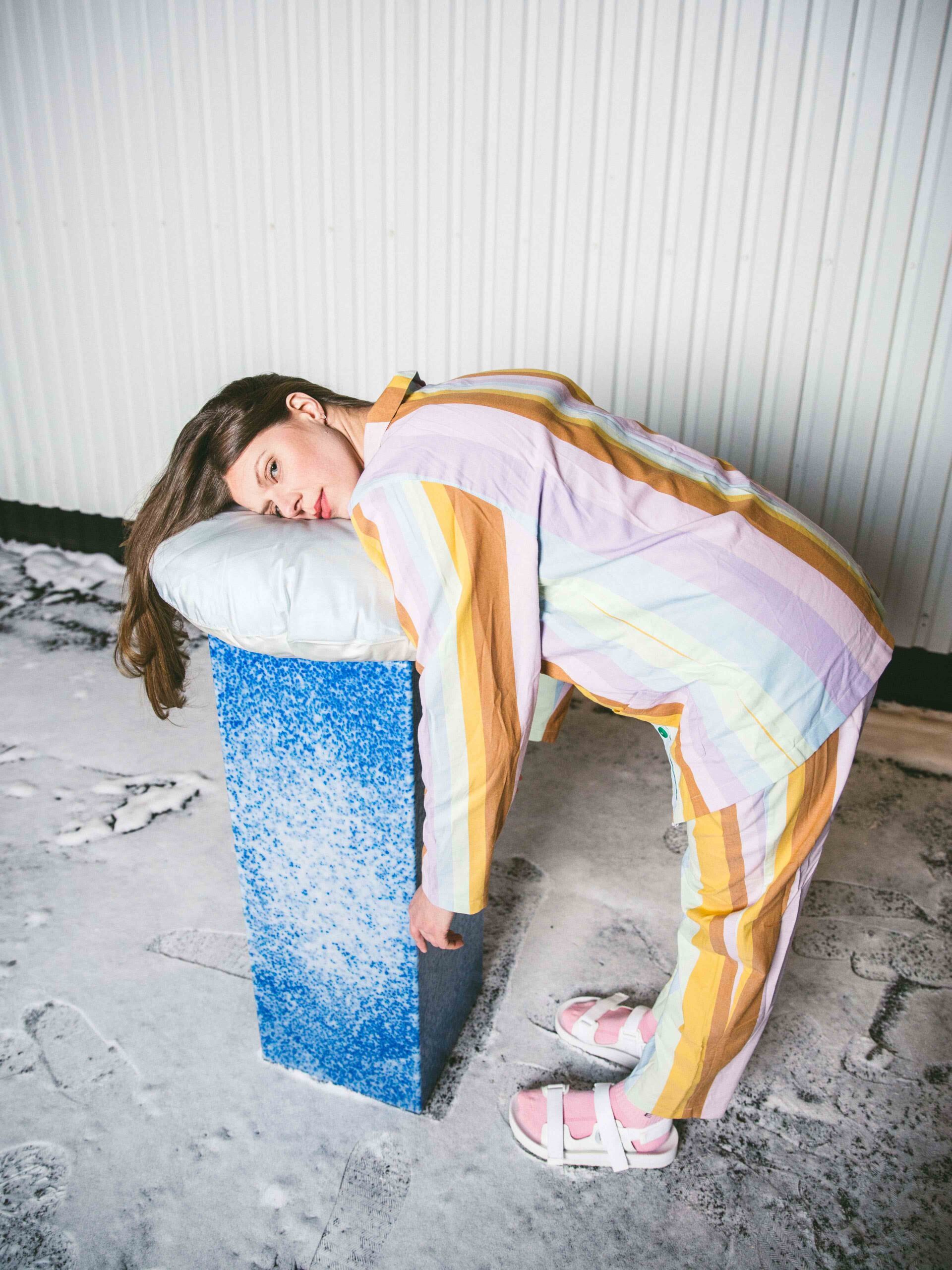 FÓLK, Airbag, Farniente Beach Club Buy