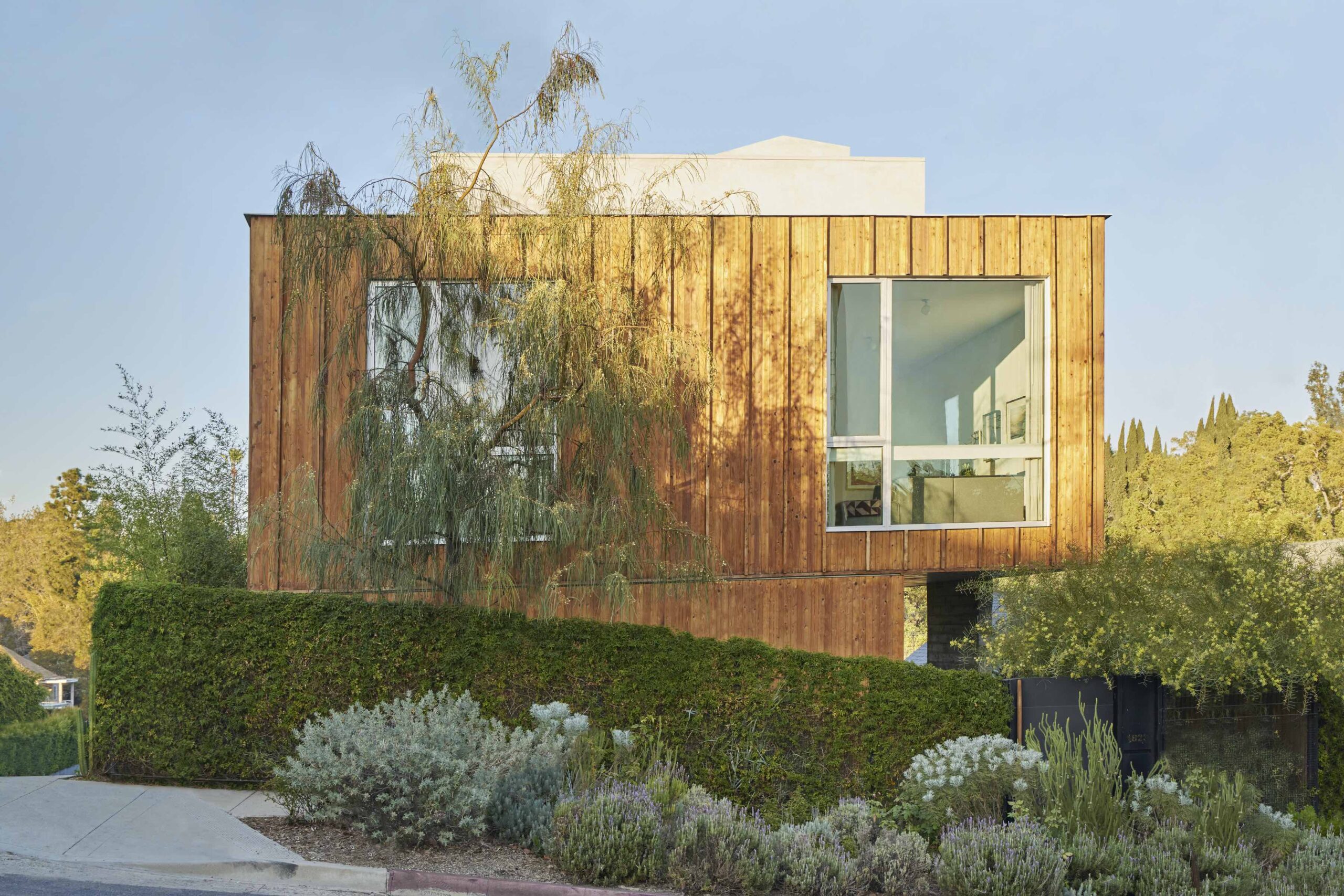This urban family home in Los Angeles blurs the boundaries