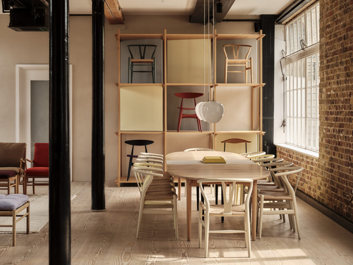 Carl Hansen & Søn partners with colour consultancy Etté to reimagine its Clerkenwell showroom